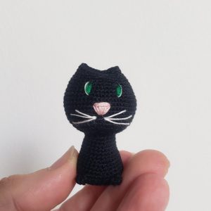 chat noir amigurumi kawaii,  Miniature Amigurumi cadeau artisanal