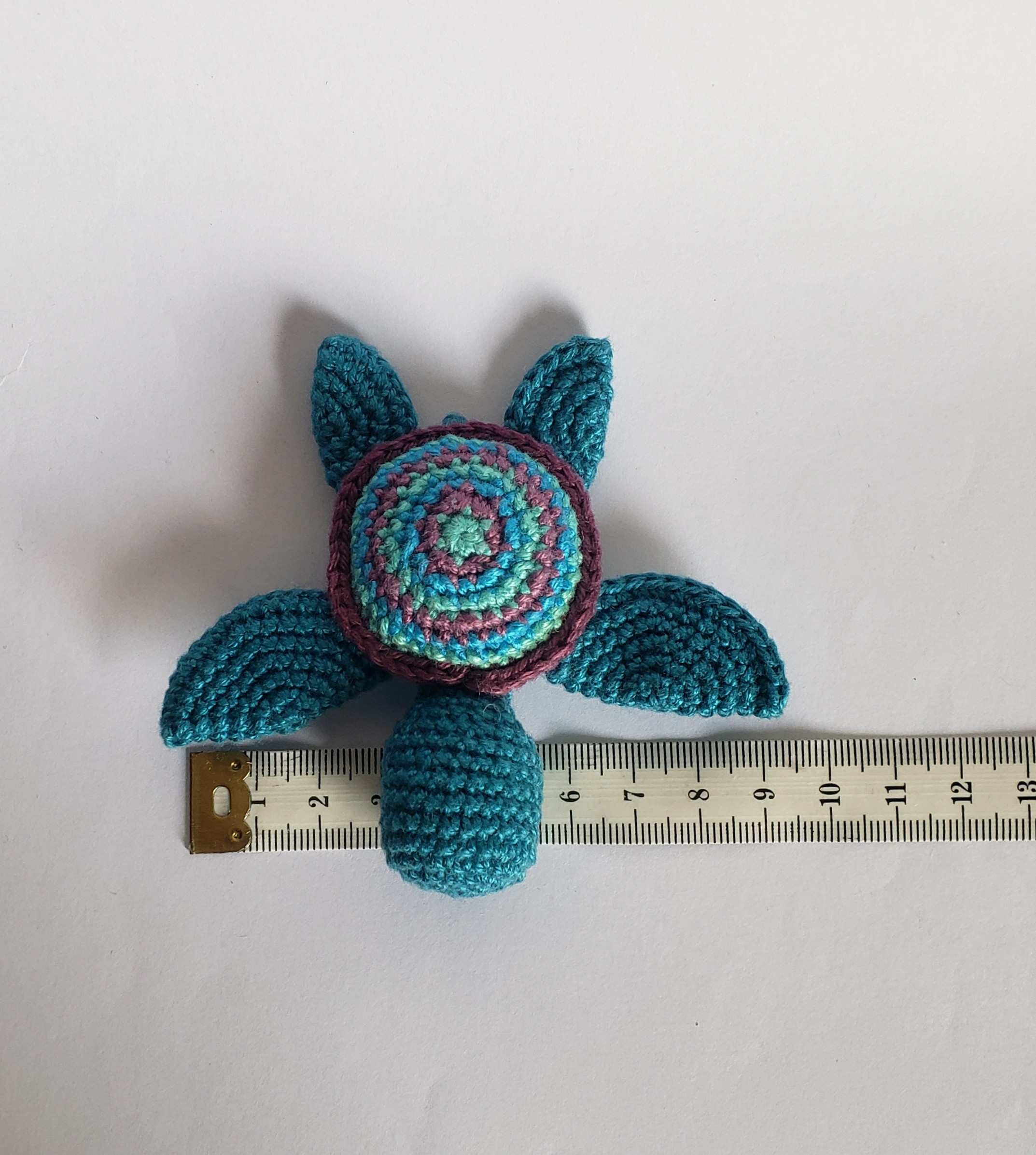 tortue de mer bleue amigurumi doudou de poche, tortue kawaii animal au crochet, cadeau remerciement Fait Main en Bretagne – Image 3