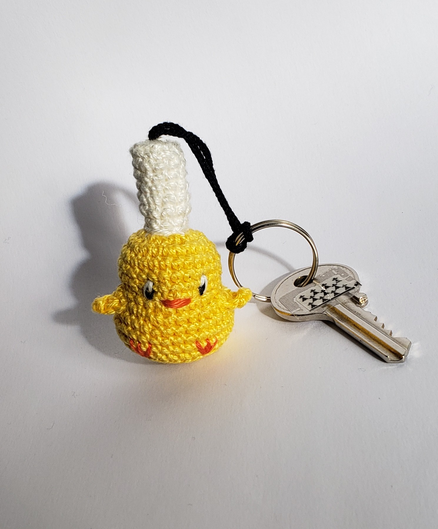 poussin breton ou bretonne amigurumi kawaii pour votre porte clés, bébé oiseau Kawaii Animal avec une attache au crochet, cadeau fête ou remerciement – Image 6