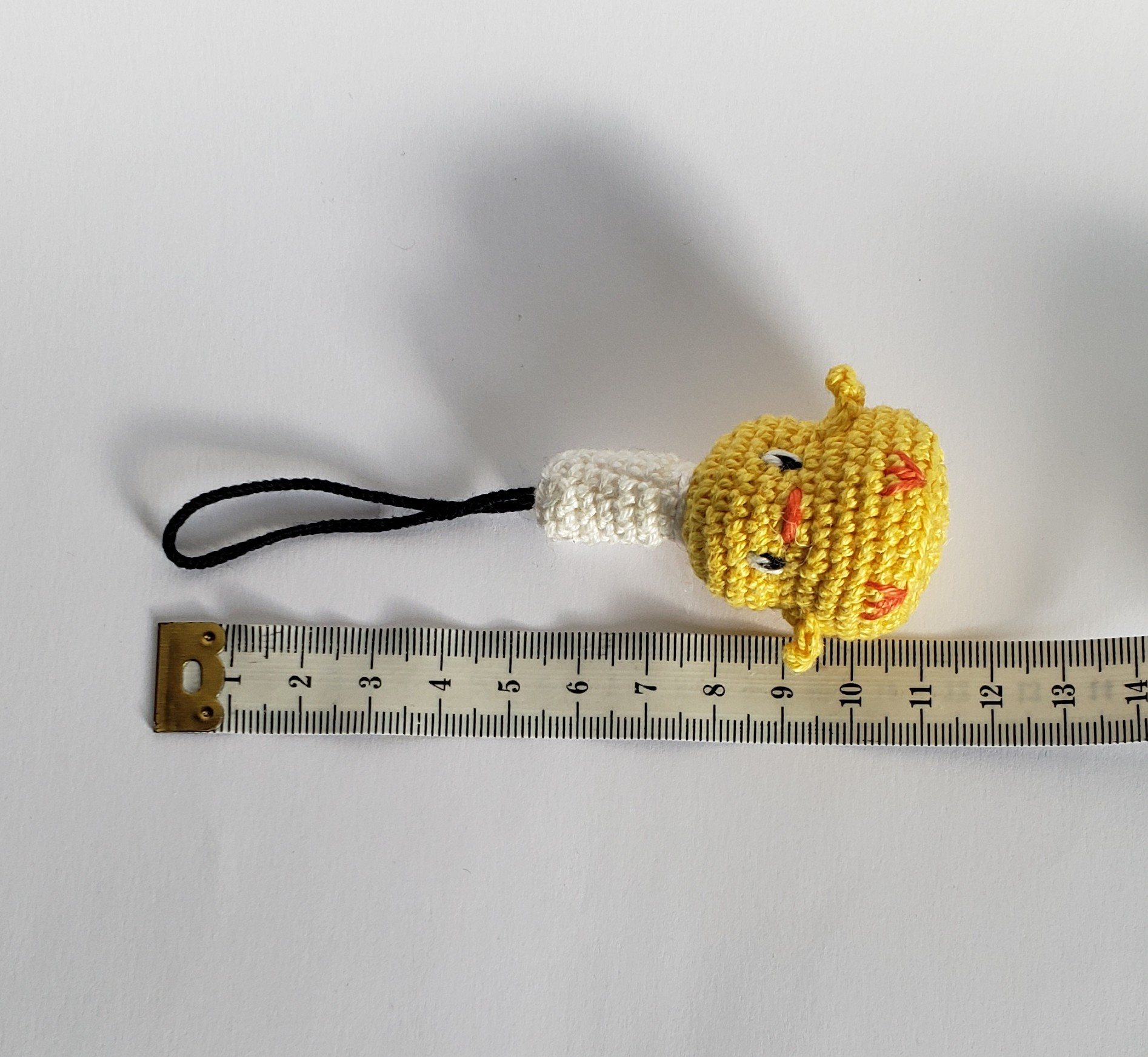 poussin breton ou bretonne amigurumi kawaii pour votre porte clés, bébé oiseau Kawaii Animal avec une attache au crochet, cadeau fête ou remerciement – Image 4
