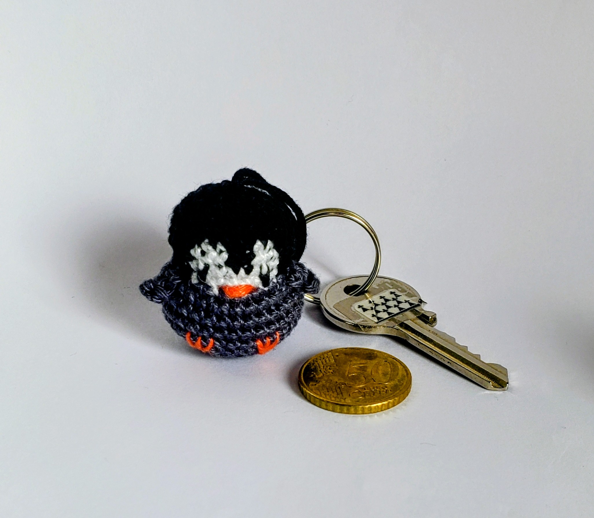 pingouin amigurumi kawaii pour votre porte clés, bébé oiseau Kawaii Animal avec une attache au crochet, cadeau fête ou remerciement – Image 3